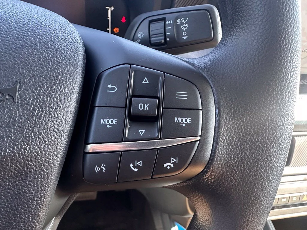 New 2026 Space White Metallic Ford XLT image 17