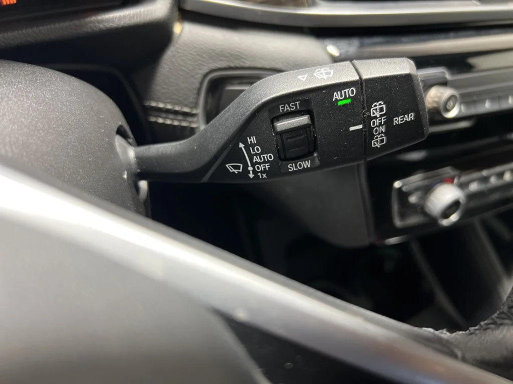 Used 2022 Black BMW xDrive28i image 37