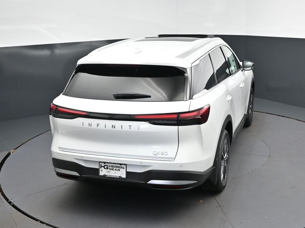 New 2027 RADIANT WHITE INFINITI Luxe FWD image 35