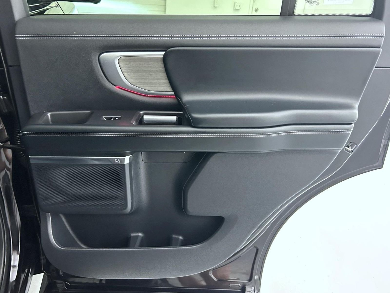 Used 2025 Black Ford Platinum image 18