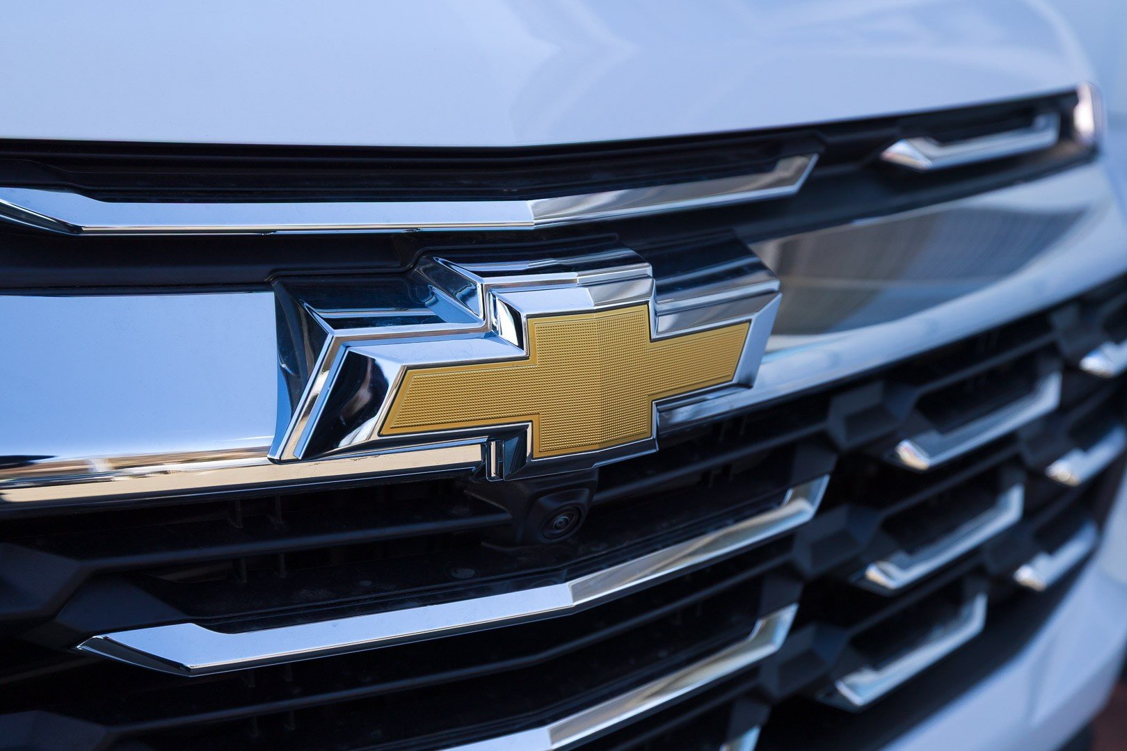 New 2026 Summit White Chevrolet LT image 18