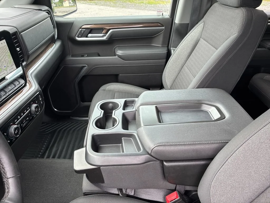 Used 2026 Black Chevrolet RST image 21