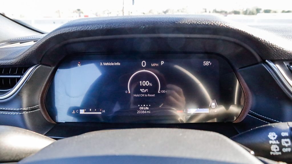 Used 2025 Silver Jeep Altitude image 27