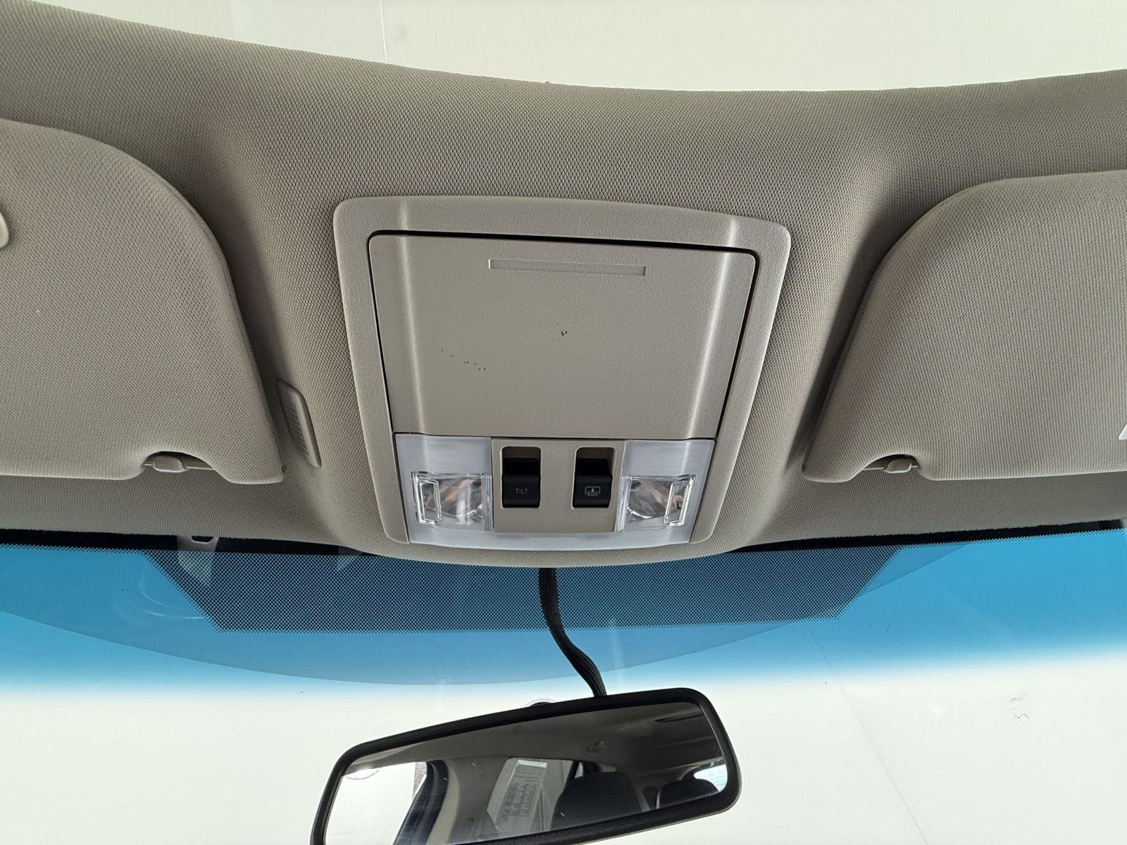 Used 2013 Mineral Grey Metallic Ford Limited image 26