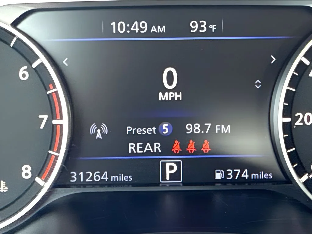 Used 2025 White Nissan 2.5 SV image 19