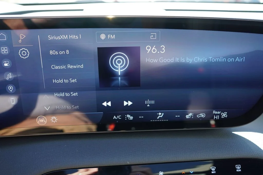 2025 Buick Enclave Sport Touring - Photo 32