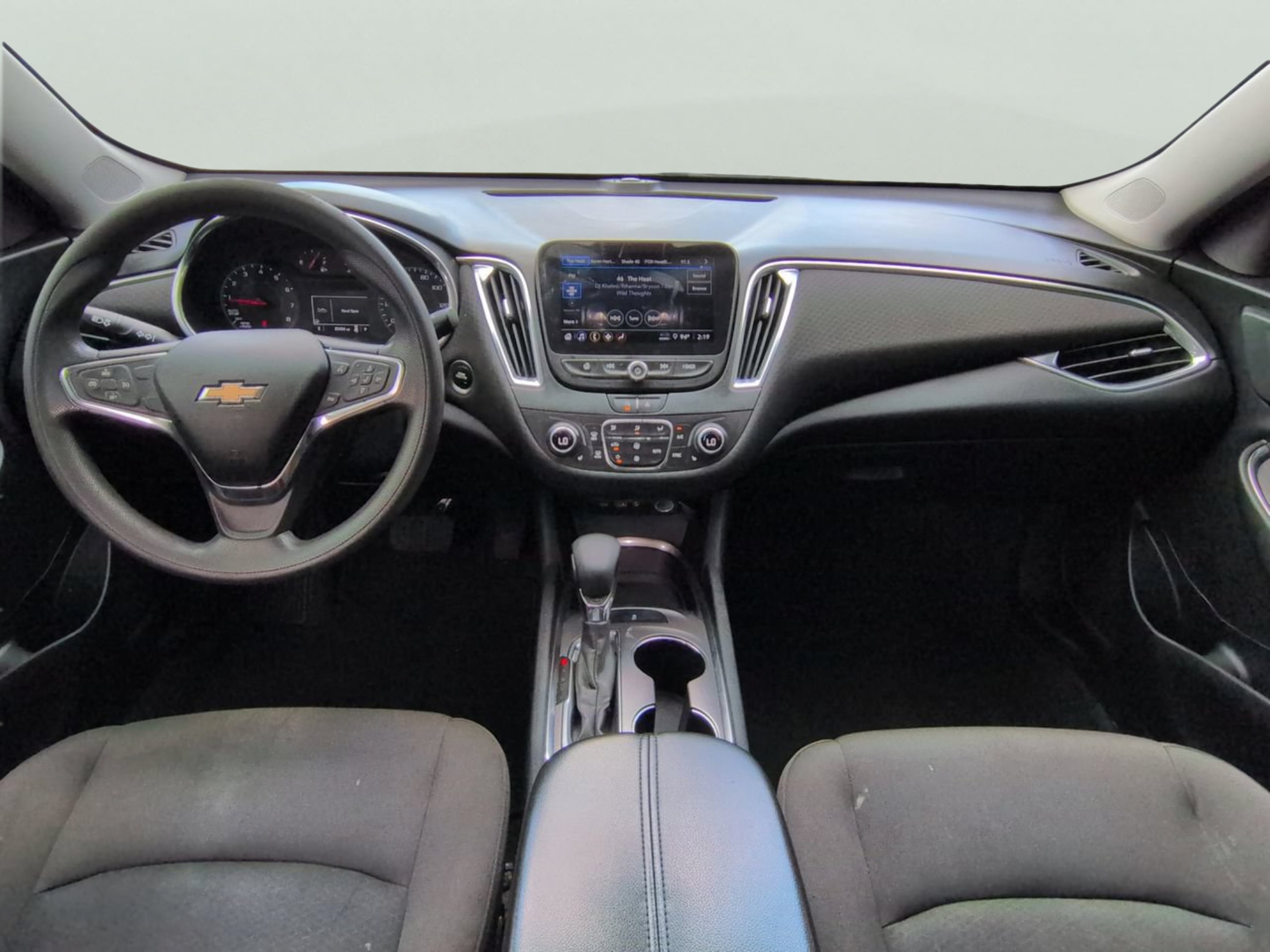 Used 2021 Silver Ice Metallic Chevrolet LT image 12