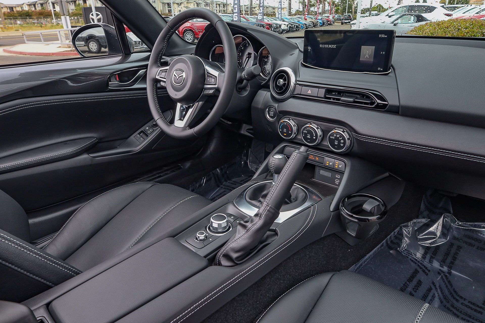2025 Mazda MX-5 Miata Grand Touring - Photo 32