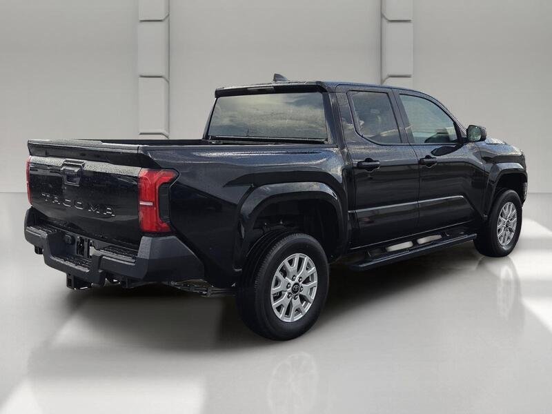 Used 2025 Black TOYOTA SR DOUBLE CAB 5