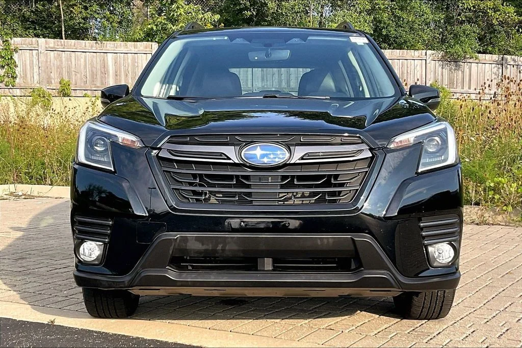Used 2023 Black Subaru Limited image 2