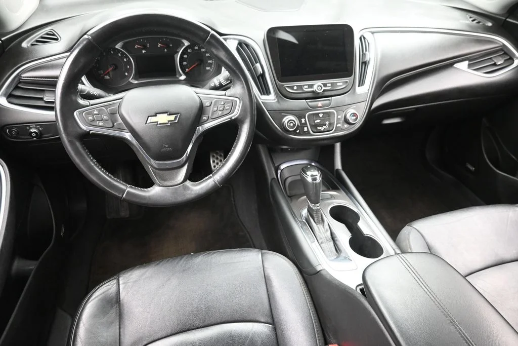 Used 2016 White Chevrolet LT image 15