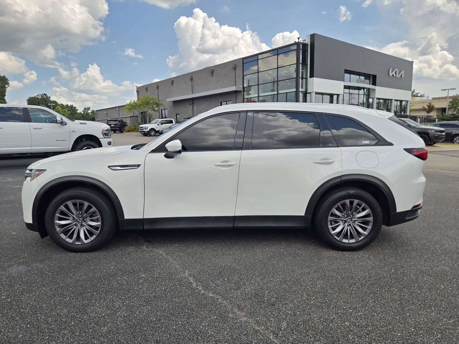 Used 2025 Rhodium White Premium Mazda Preferred Package image 12