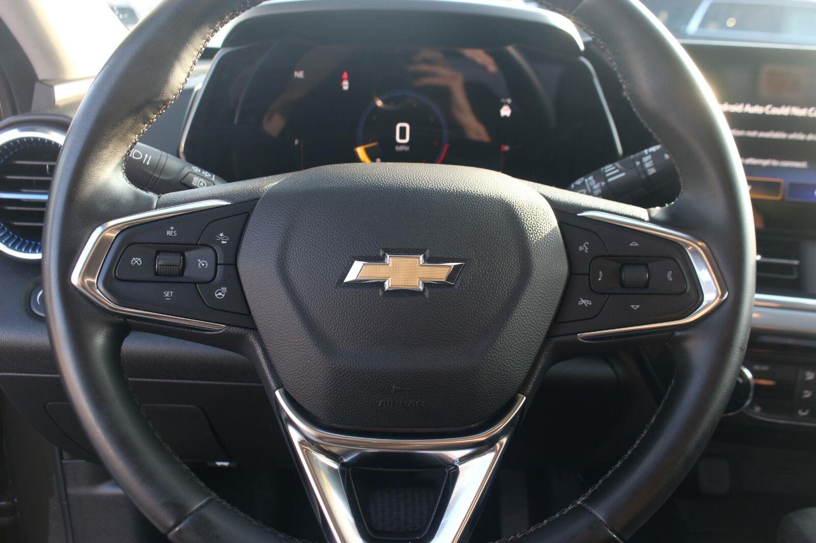 Used 2024 Harvest Bronze Metallic Chevrolet LT image 18