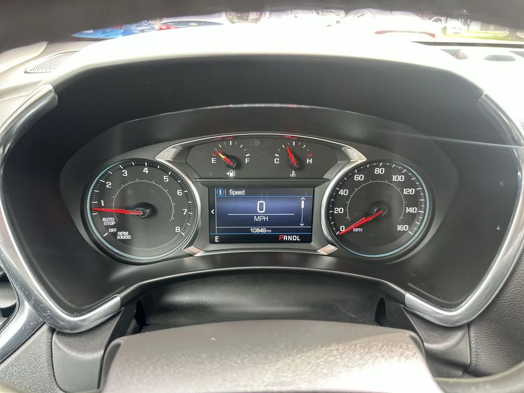Used 2024 White Chevrolet LT image 15