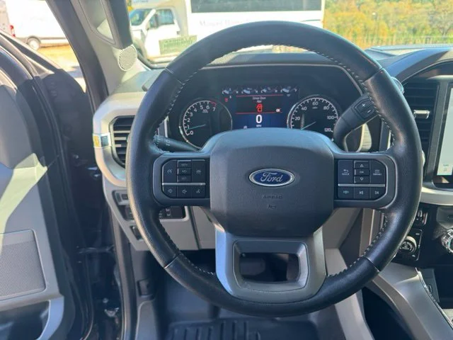 Used 2021 Blue Ford XLT image 17