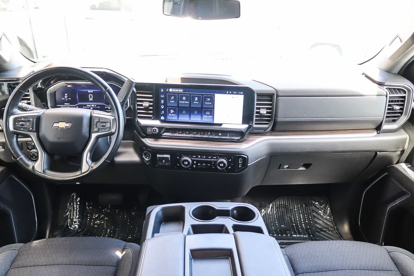 Used 2025 Summit White Chevrolet LT image 11