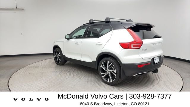 Used 2019 White Volvo R-Design image 4