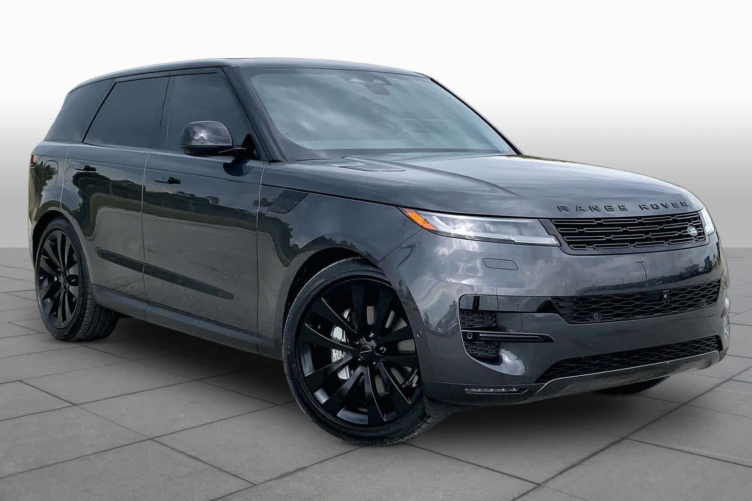 Used 2026 Carpathian Grey Premium Metallic Land Rover SE image 3