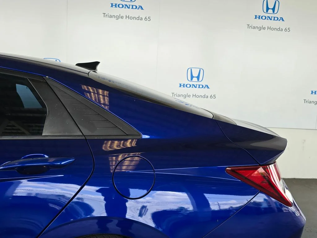 Used 2021 Blue Hyundai SE image 40