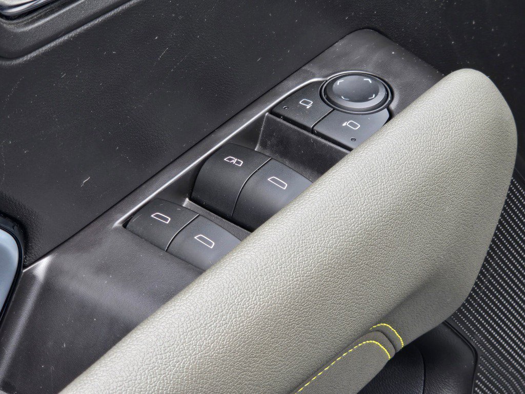 2023 Chevrolet Colorado ZR2 - Photo 23