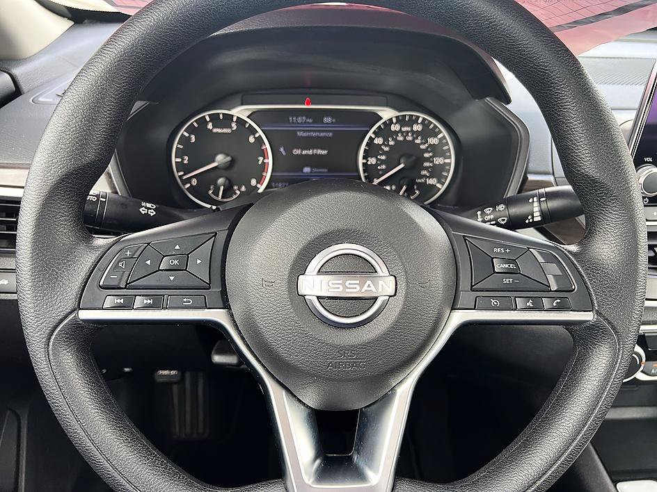 Used 2024 Brilliant Silver Metallic Nissan 2.5 SV image 22
