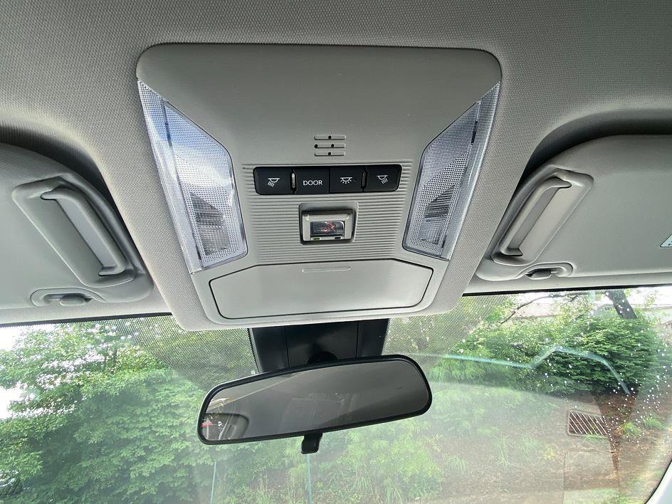 Used 2024 Silver Sky Metallic Toyota Hybrid XLE image 21
