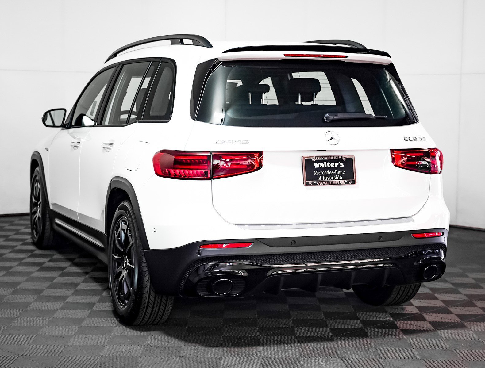 New 2026 Polar White Mercedes-Benz AMG® GLB 35 4MATIC® SUV image 2