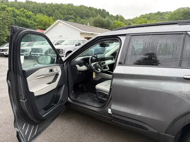 New 2026 Carbonized Gray Metallic Ford Active image 14