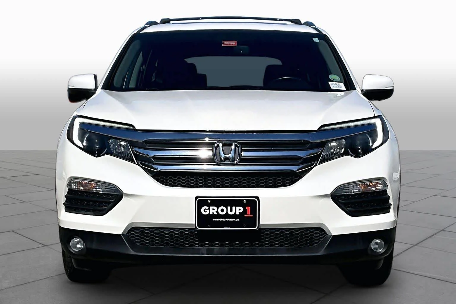 Used 2017 Crystal Black Pearl Honda EX-L image 4
