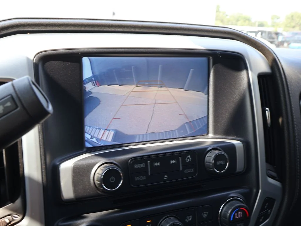 Used 2018 Black GMC SLT image 32