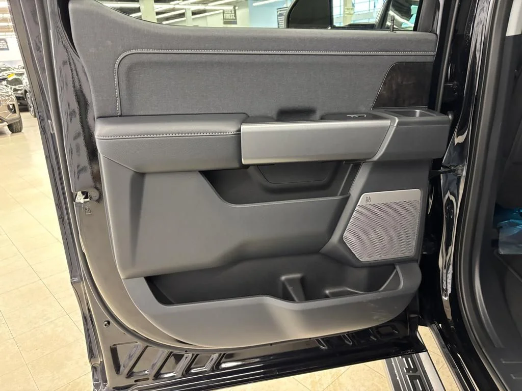 2026 Ford F-350 Super Duty Lariat - Photo 12
