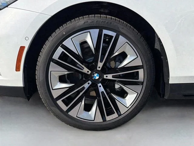 2026 BMW 5 Series 530i - Photo 43