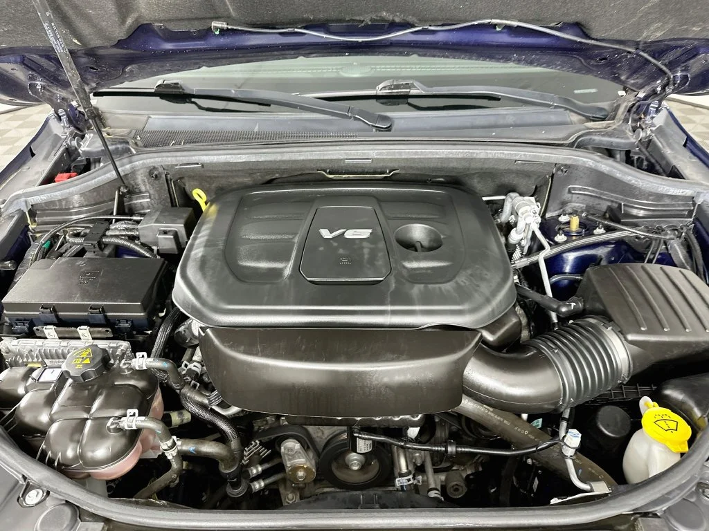 Used 2018 True Blue Pearlcoat Jeep Trailhawk image 31