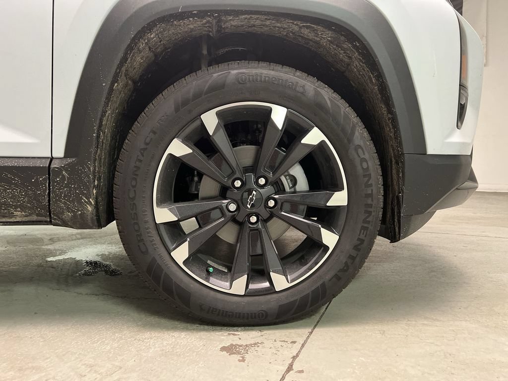 2027 Chevrolet Equinox RS - Photo 10