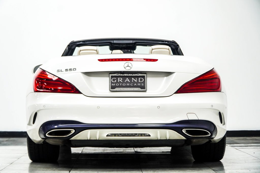 Used 2019 White Mercedes-Benz SL 550 image 17