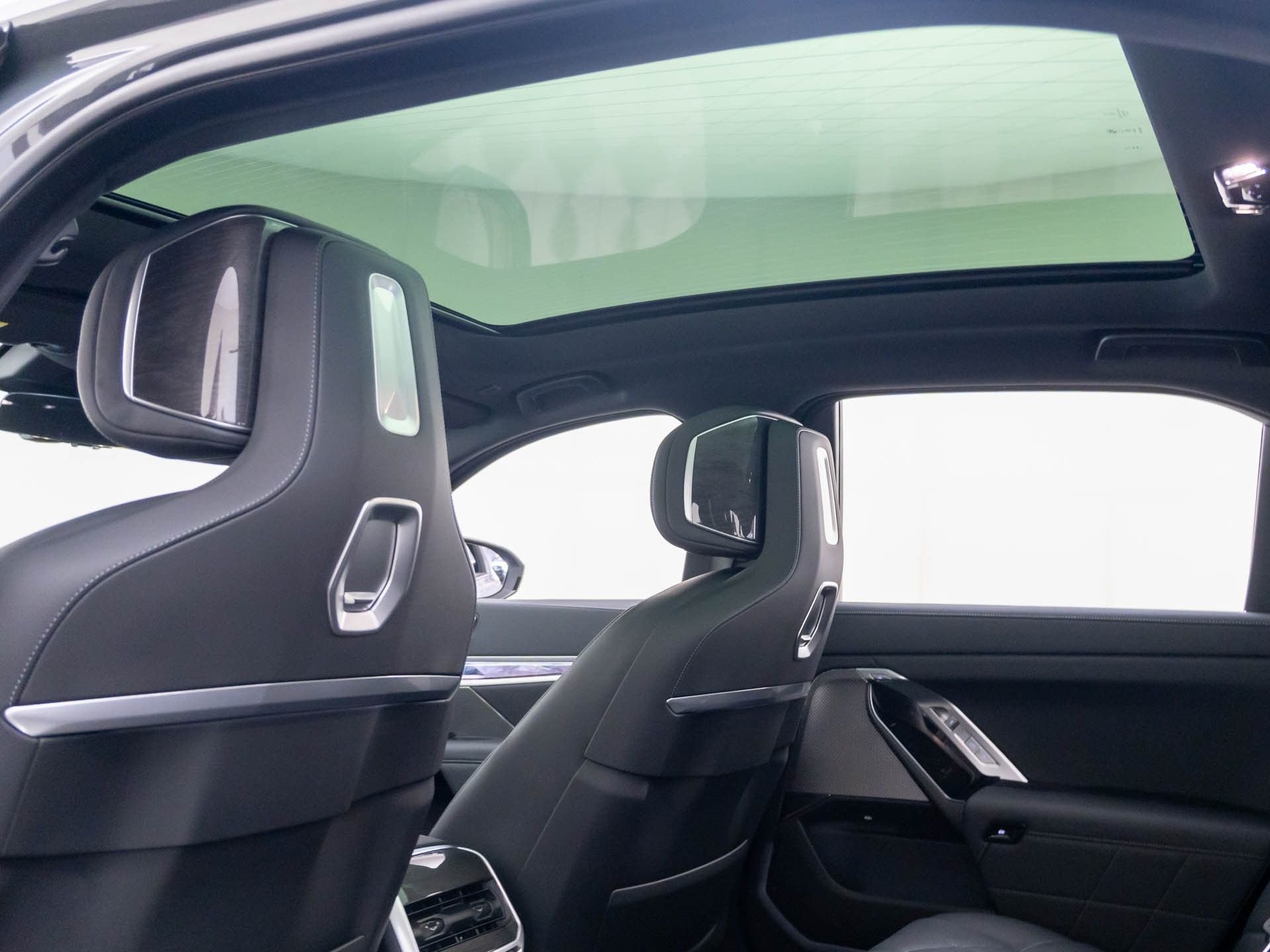 New 2026 Dravit Grey Metallic BMW 760i xDrive image 20