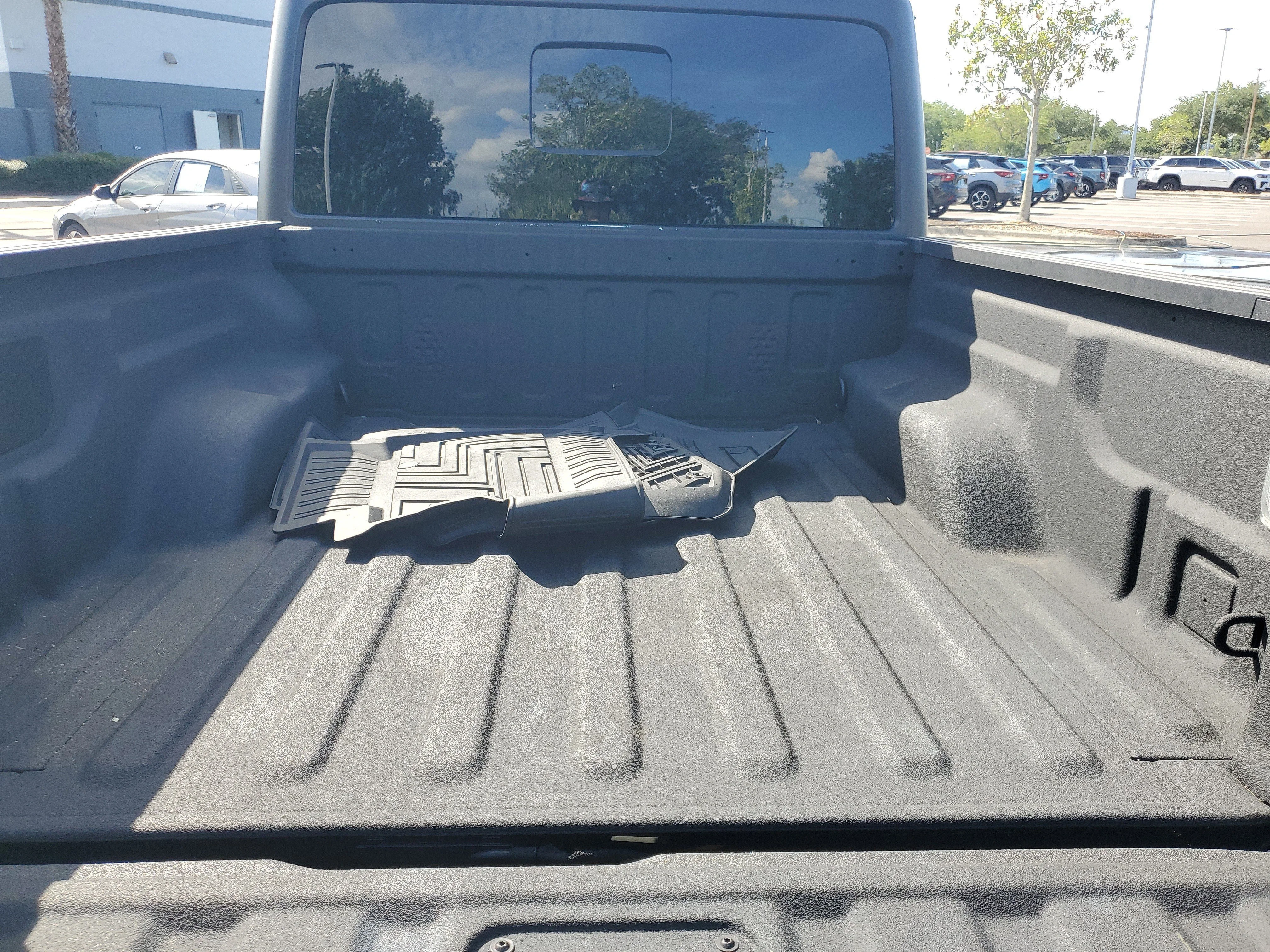 Used 2025 Black Clearcoat Jeep Rubicon image 7