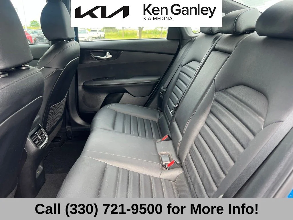 Certified Used 2022 Blue Kia GT-Line image 11