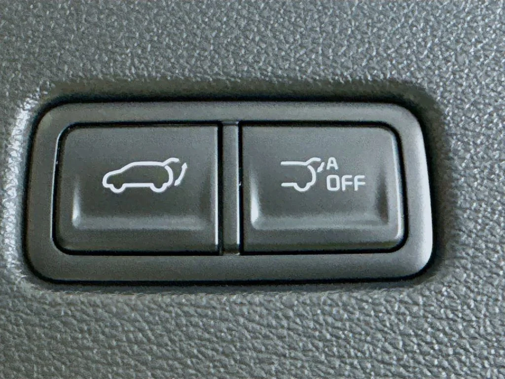 Used 2025 Black Kia EX image 33