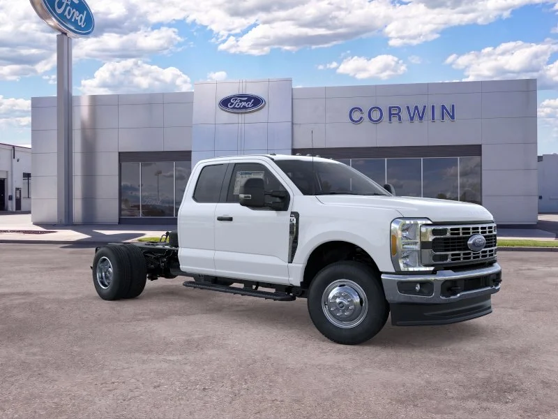 New 2026 Oxford White Ford F-350® XL image 1