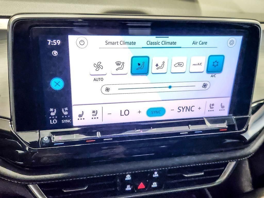 New 2026 Deep Black Pearl Volkswagen SE w/Technology image 13