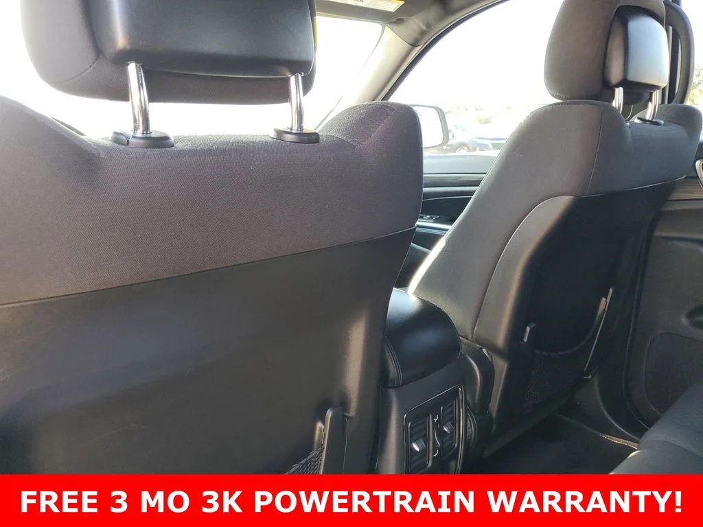 Used 2019 Gray Jeep Laredo image 33
