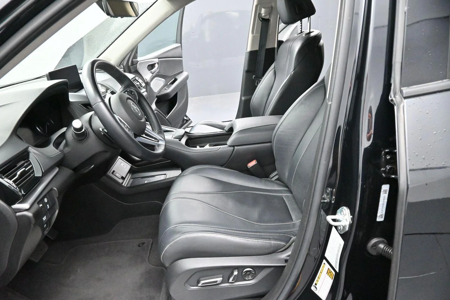 Used 2024 Majestic Black Pearl Acura SH-AWD w/Tech image 14