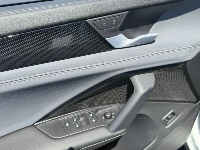 New 2026 White Volkswagen 2.0T SE image 11