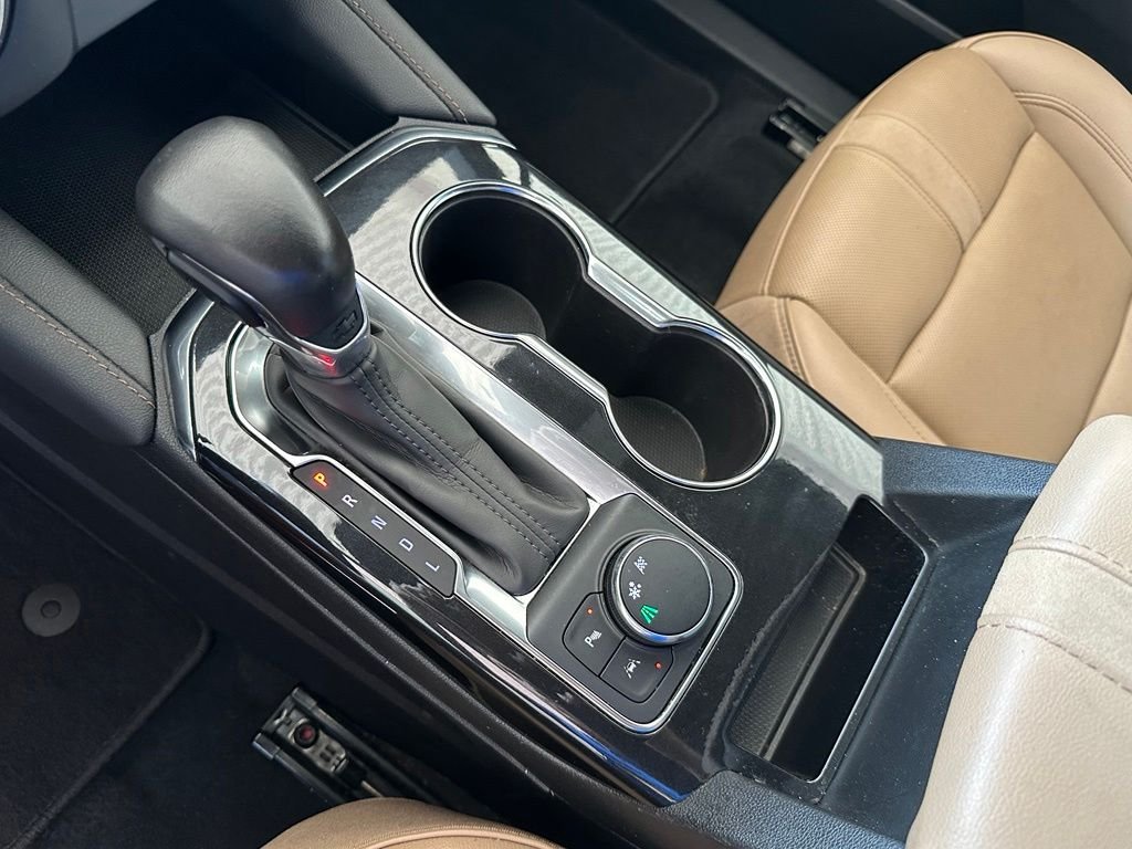 Used 2022 Red Chevrolet Premier image 28