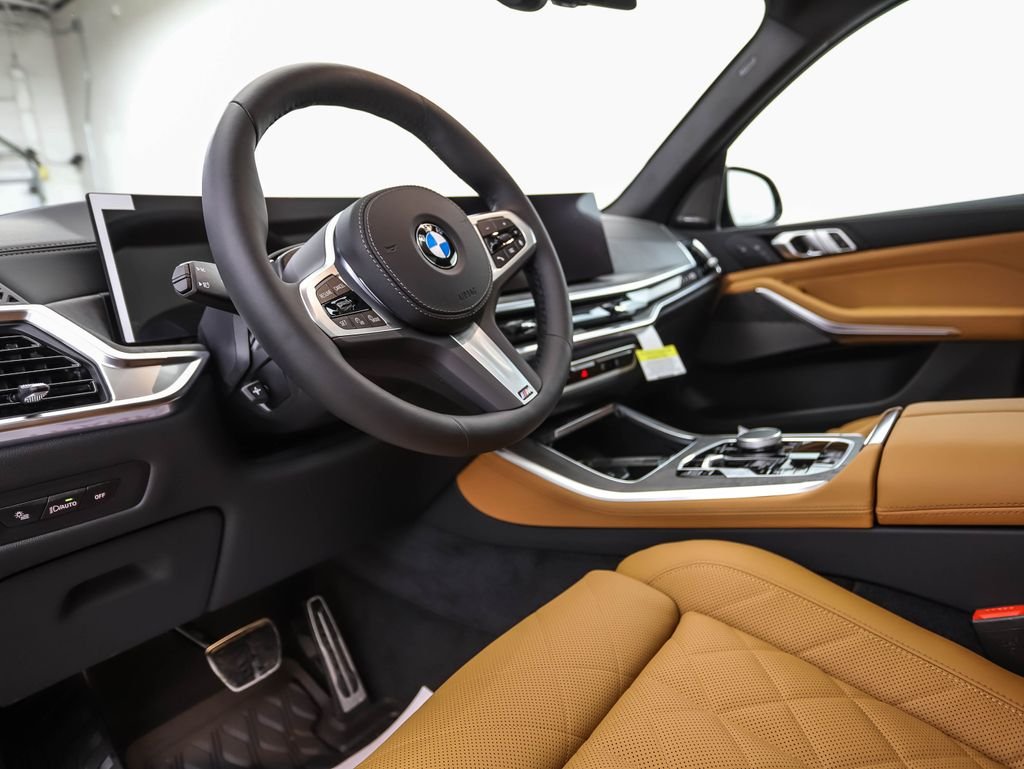 New 2026 Black Sapphire Metallic BMW xDrive40i image 10