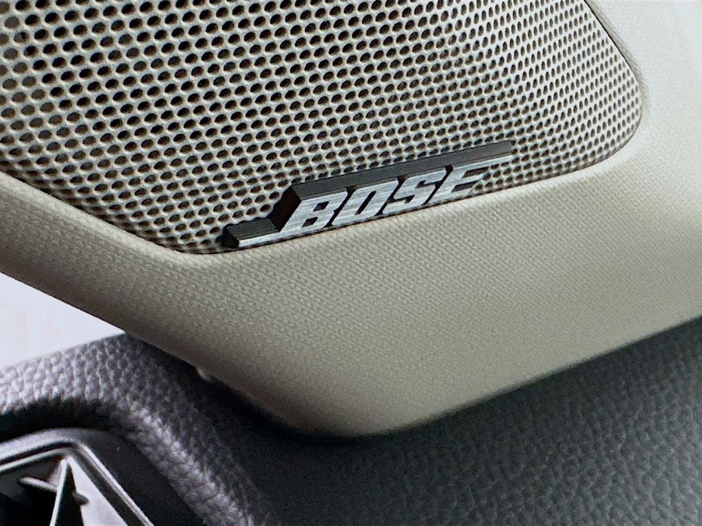 New 2026 Platinum White Pearl Honda Touring image 18
