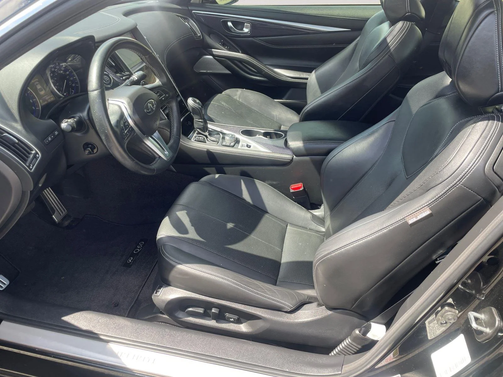 Used 2018 Black Obsidian INFINITI SPORT image 9