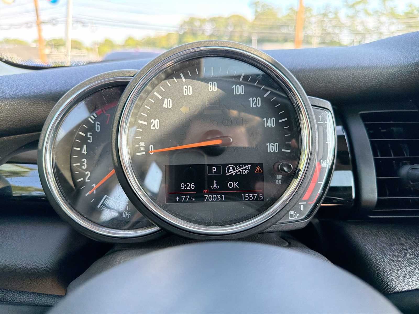 Used 2019 Solaris Orange Metallic MINI Cooper image 29