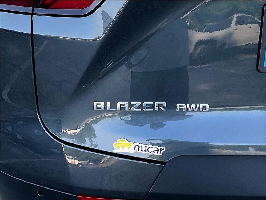 Used 2019 Gray Chevrolet Base image 29